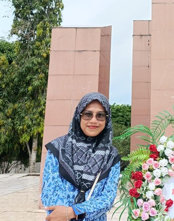 NINDI NINGTIAS PUTRI, S. IP